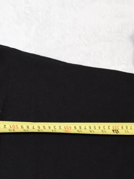 The Harlowe & Graham Women's Medium Boho Tie Front V-neck Top in colorful geomet - Picture 10 of 10